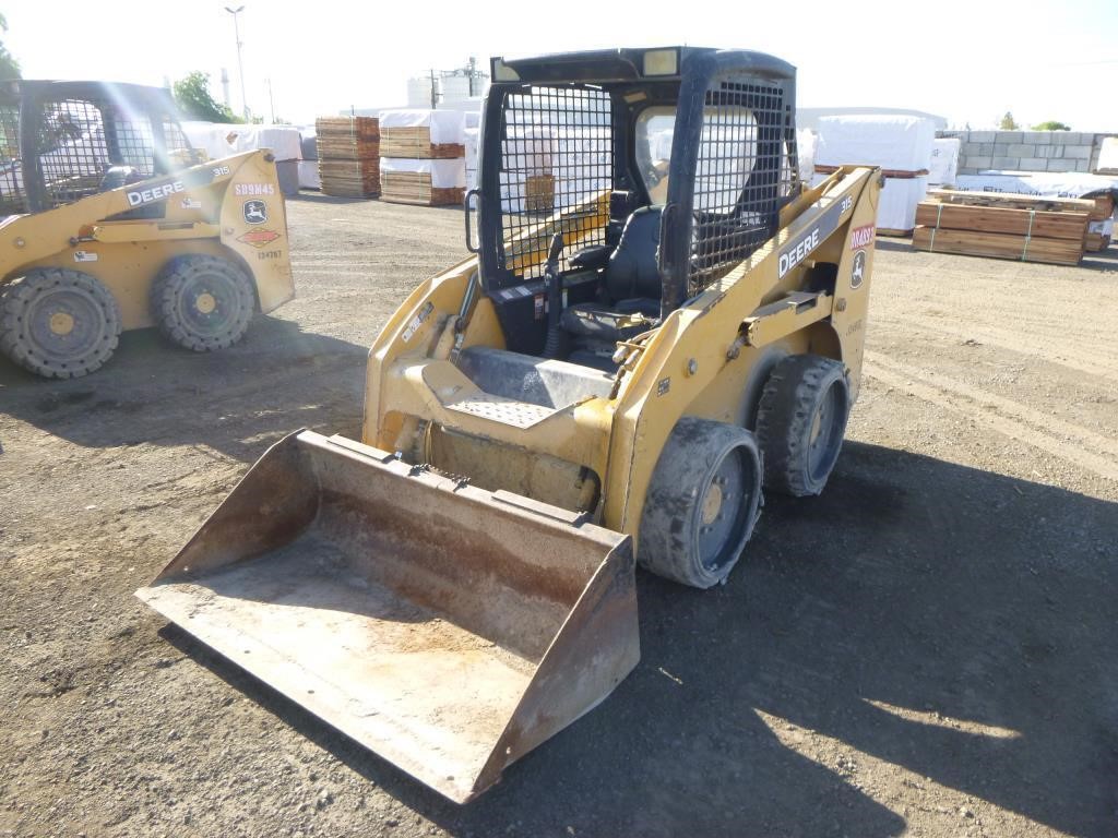 2014 John Deere 315 Skid Steer Loader