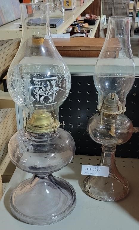 2 CLEAR GLASS KAROSENE LAMPS
