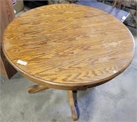 WOOD ROUND DINING TABLE