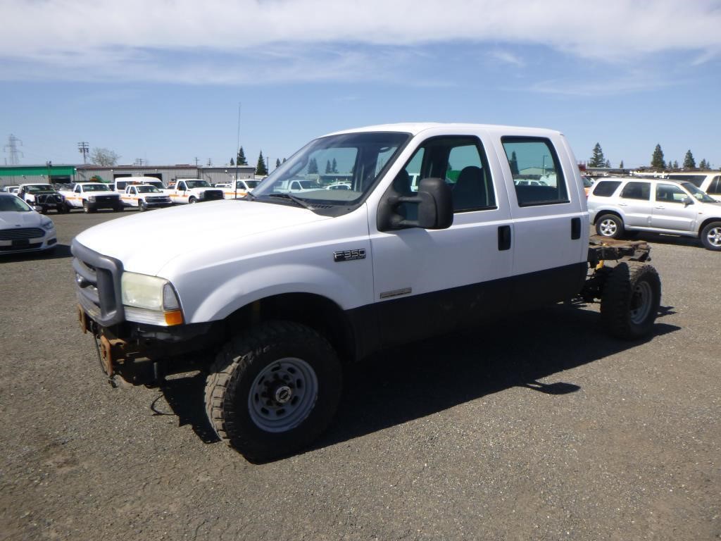 2003 Ford F350 Crew Cab Cab & Chassis