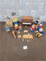 Wood carved set of country and Popeye figures!