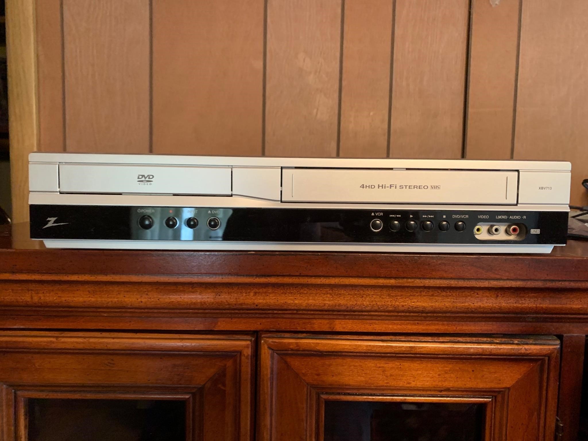 Zenith DVD & HiFi Stereo VCR with Remote