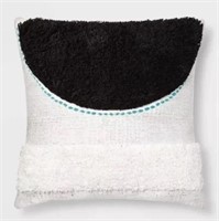 New Throw Pillow Arc Black/White 18X18