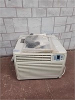 Window type room air conditioner