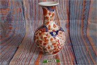 Imari Japanese Porcelian Decorative vase