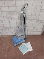 Hoover steam vac (clean and with papers)