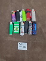 Mix lot of 12 lighters
