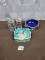 Vintage jars, blue blass dish, vintage tin