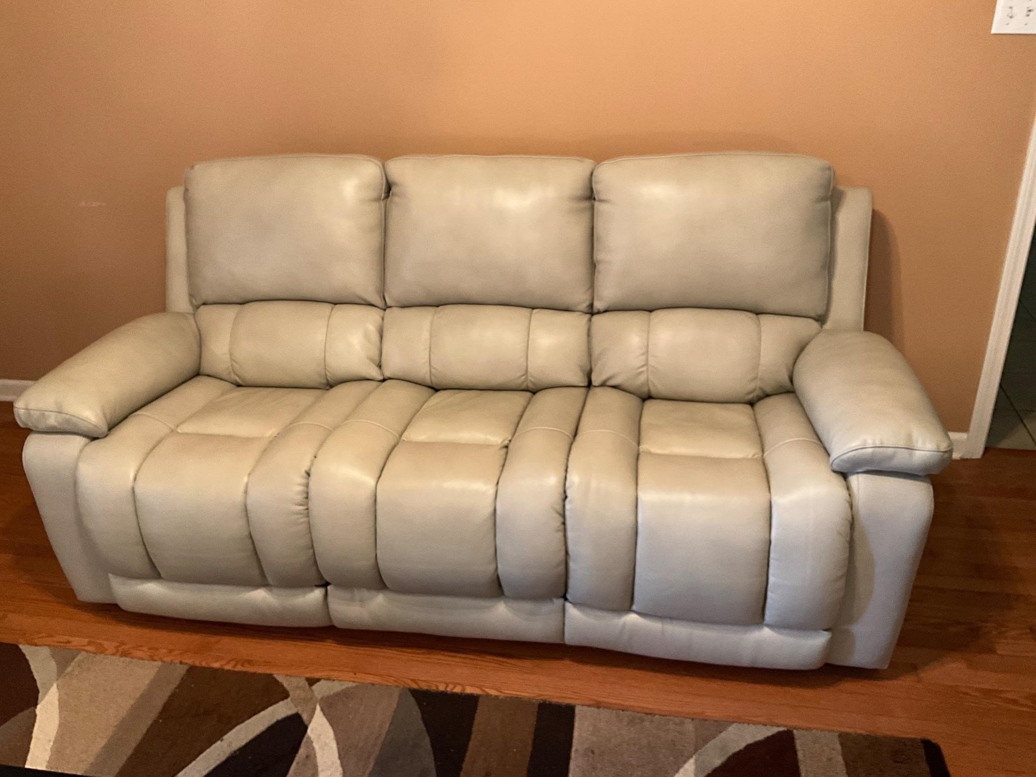 NICE leather double recliner cough- 7 ft