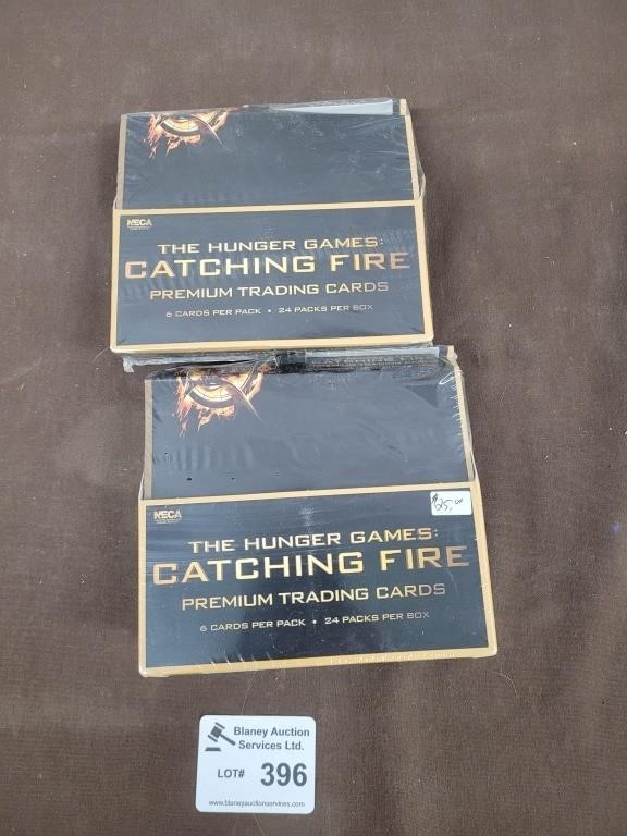 2 Hunger Games Catching Fire premium trading cards