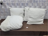 Quilt and three large pillows