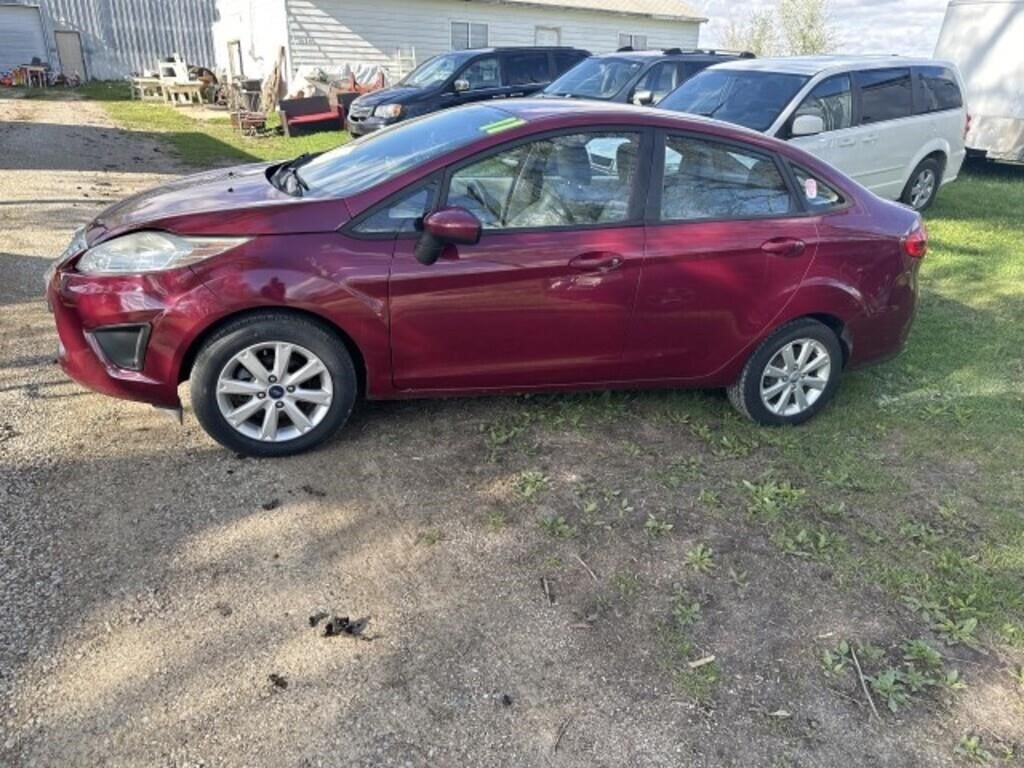 2011 Ford fiesta 108,278 miles runs and drives a