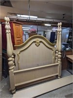 Stanley Furniture Co. Queen-Size 4-Poster Bed