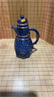 Blue pottery, pitcher decor