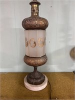 Vintage mid-century Hollywood Regency style lamp,