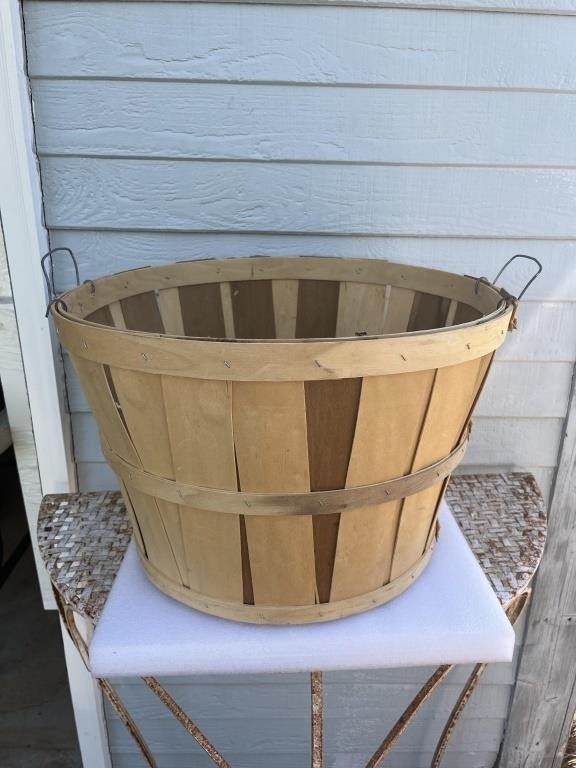 Large wooden peach basket measures approximately
