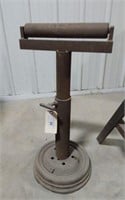 HEAVY DUTY MATERIAL HANDLER- ADJUSTABLE- WITH