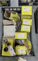 LUG NUTS AND STUDS- CONTENTS OF CRATE