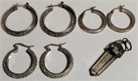 11 - MIXED LOT OF SILVER JEWELRY (B20)