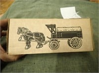 Ertl Die Cast Metal Horse & Delivery Wagon-New