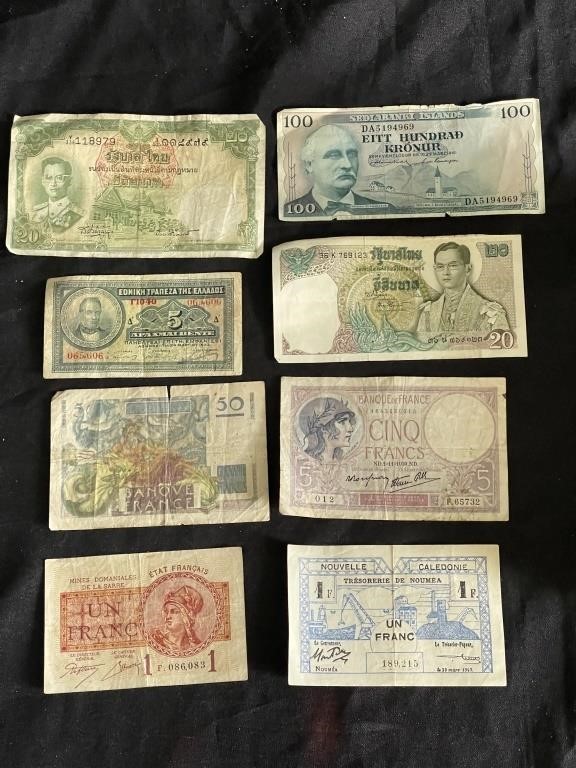 Vintage foreign currency lot