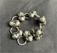 Vintage handmade silver bracelet marked 980 (44g)