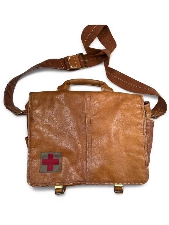 Tan leather messenger laptop bag 
Approx 17” X