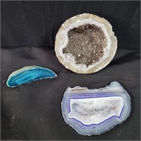 Group of  geodes