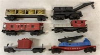 lot of 6 Lionel Train Cars