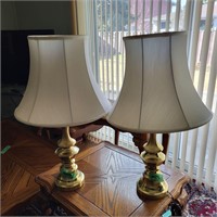 M223 Two brass lamps Family room