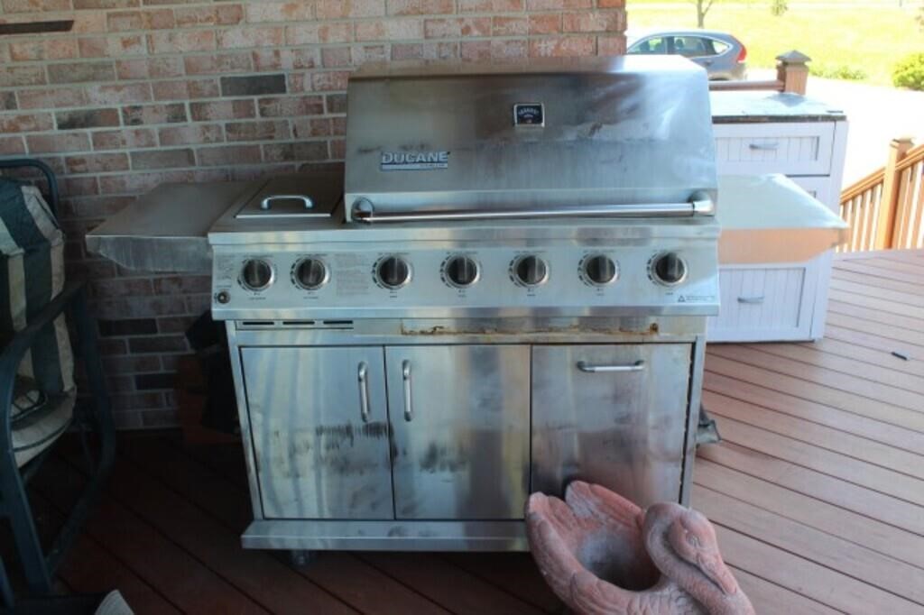 Nice Ducane Stainless Propane Grill and Side Stand