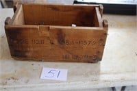 VTG WOODEN CRATE, 19X9.5X9"