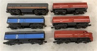 lot of 6 Lionel Train Cars & Engine