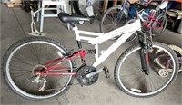 Mongoose Vice Mountain Bike w/Shimano 6 speed