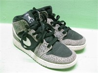 Pre-Owned Nike Air Jordan Leopard Cheetah Print