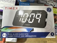 TIMEX DUAL ALARM CLOCK RETAIL $30