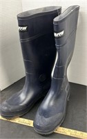 Unused Baffin size 12 Rubber Boots, Steel Toes