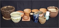Box of miscellaneous pottery