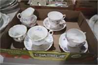 COLLECTION OF ENGLISH TEA CUPS & SAUCERS