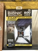 BIONIC LIGHTNING SOLAR POWERED LIGHT RETAIL $30