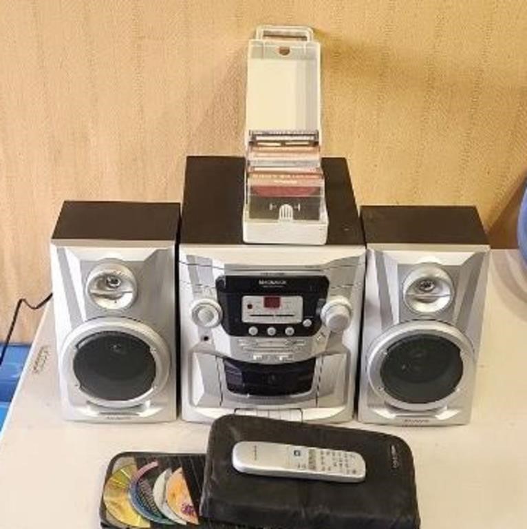 Magnavox Boom Box & Remote, with 3 CD Changer,