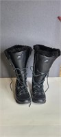 NIKE BOOTS SIZE 9