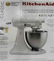 KITCHEN AID CLASSIC STAND MIXER RETAIL $330