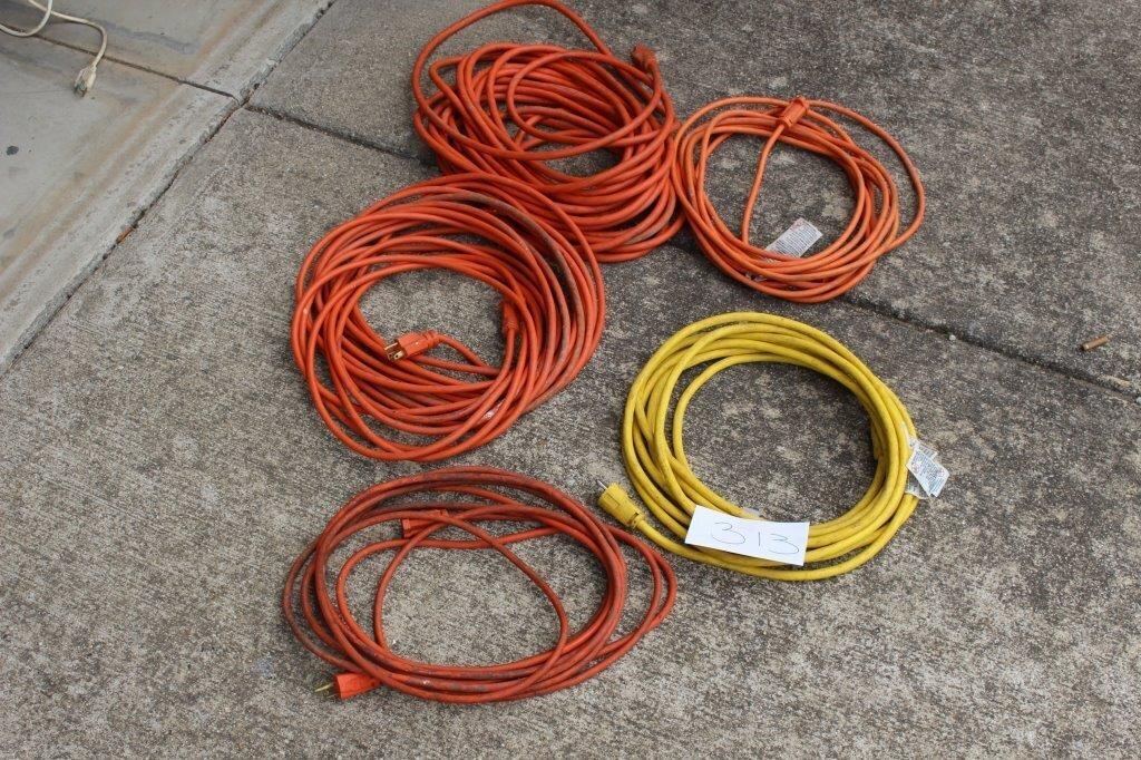 5 EXTENSION CORDS, 2 HEAVY DUTY