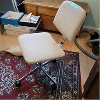 M299 Beige steno chair Craft room