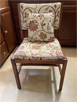 Side chair w/upholstered seat and back