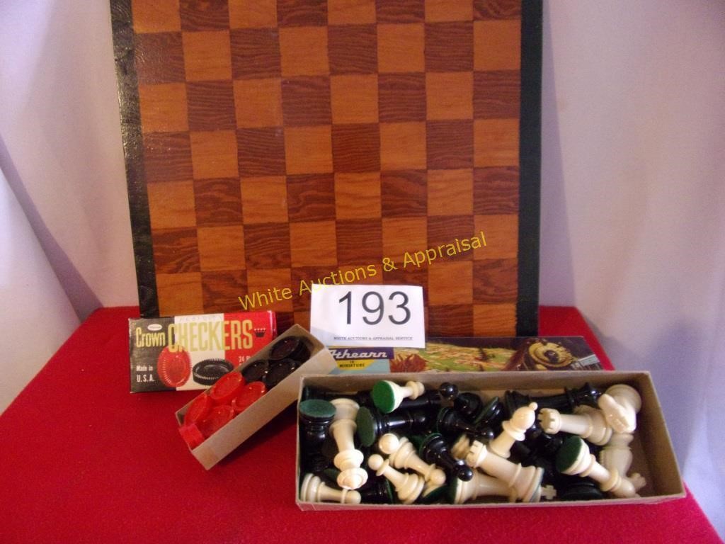 Wooden Chess / Checker Board w/Pieces