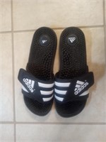 Sz 8 Adidas Slide Sandals