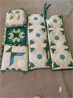 Quilted bumper pad and pillows
