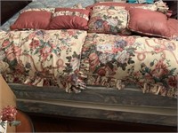 King Size Bedding:  bedspread, 4 shams, 5 accent